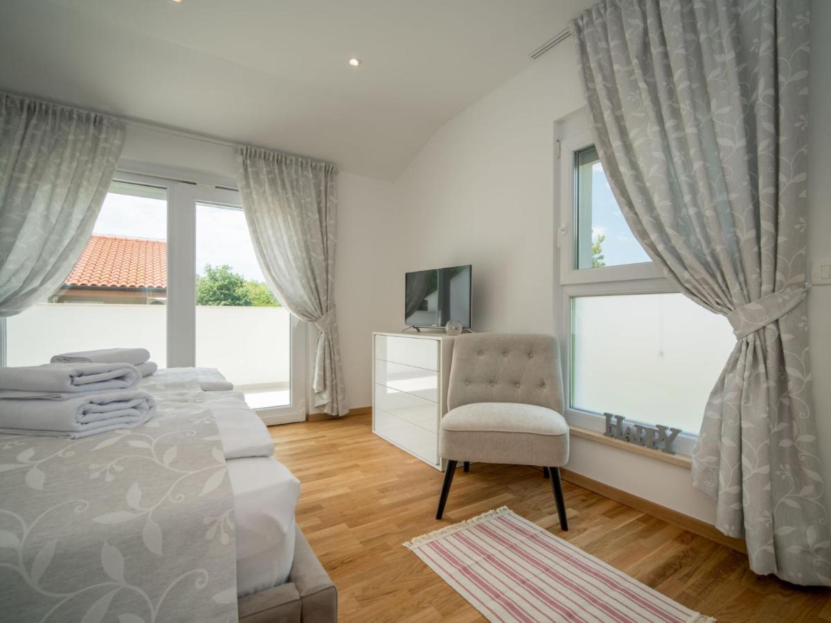 Holiday Home Andela By Interhome Dobrinj Екстер'єр фото