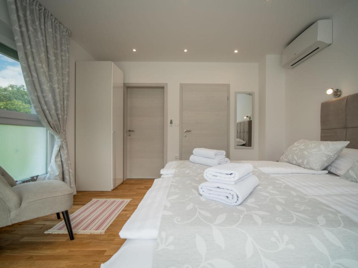Holiday Home Andela By Interhome Dobrinj Екстер'єр фото